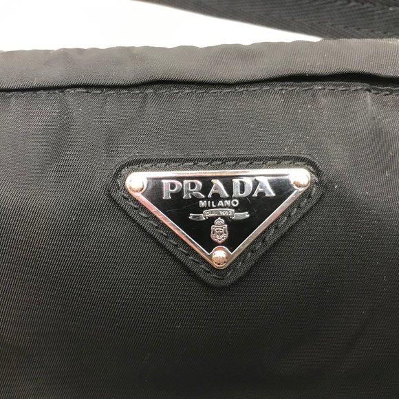 SOLD - Prada Black Waist Pouch Bag Nylon Single Zipper Pocket Fanny Pack - Picture 3 of 9